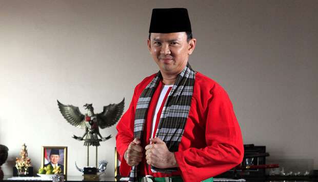 ★★★ Fahri Hamzah : Saya Sudah Pakai Peci Bolak-balik, Dibilang Kurang Santun ★★★