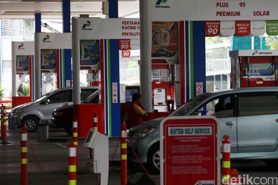 Pertamina: Kita Rugi Jual Premium Rp 15 T