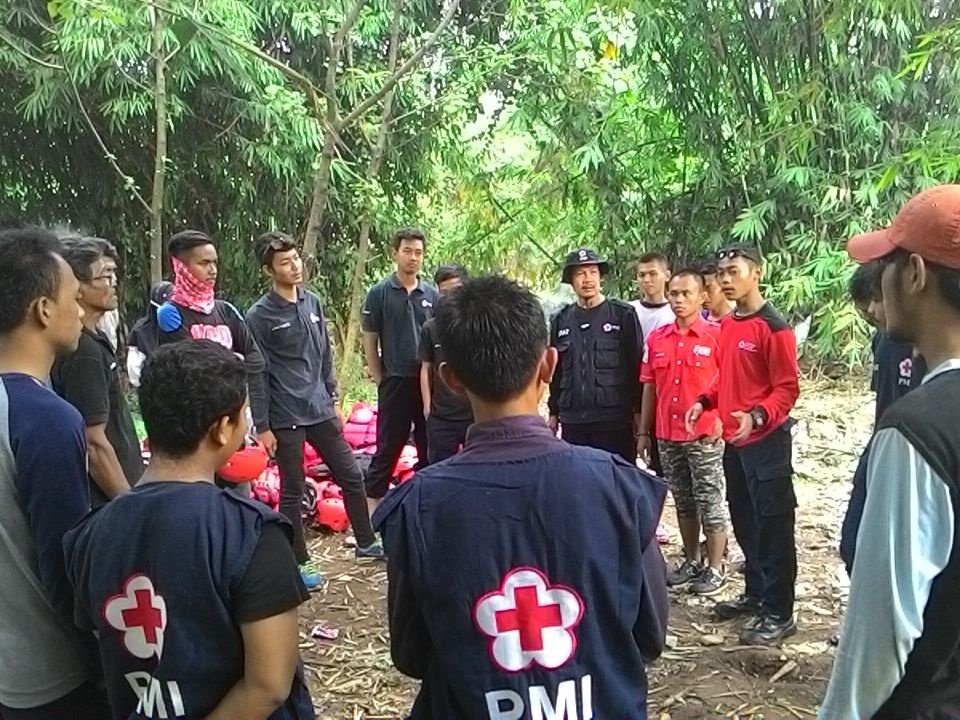 &#91;KOMBAT NATURE&#93; Aksi Nyata Ruwat Bumi dan Menyususi sungai Ciliwung