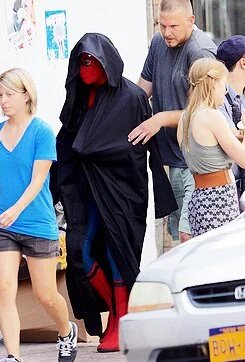 Hebohnya Spider-Man Beraksi di Tengah Kota (Behind The Scene Photo)