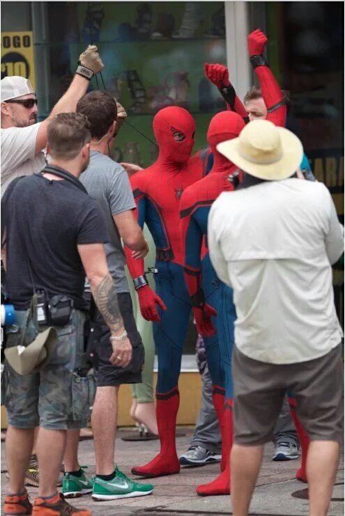 Hebohnya Spider-Man Beraksi di Tengah Kota (Behind The Scene Photo)
