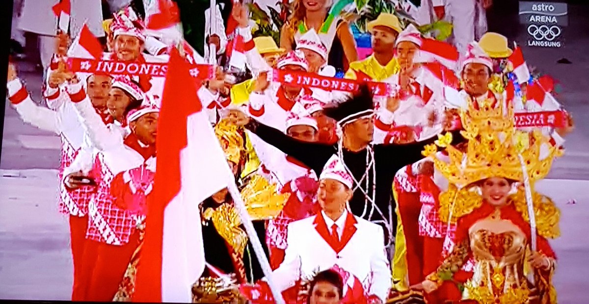 Kostum Indonesia di Pembukaan Olimpiade 2016 Dipuji Netizen Dunia