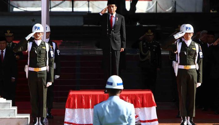 Roy Suryo Pertanyakan Podium Jokowi, Ini Penjelasan Istana