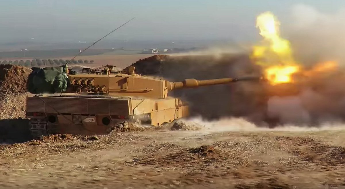 Leopard 2A4 Turki In Combat 