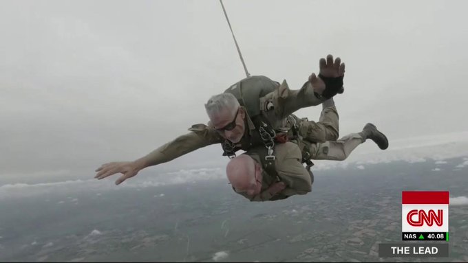 Setelah 75 Tahun, Veteran D-Day Ulangi Aksi Terjun Payung di Normandia