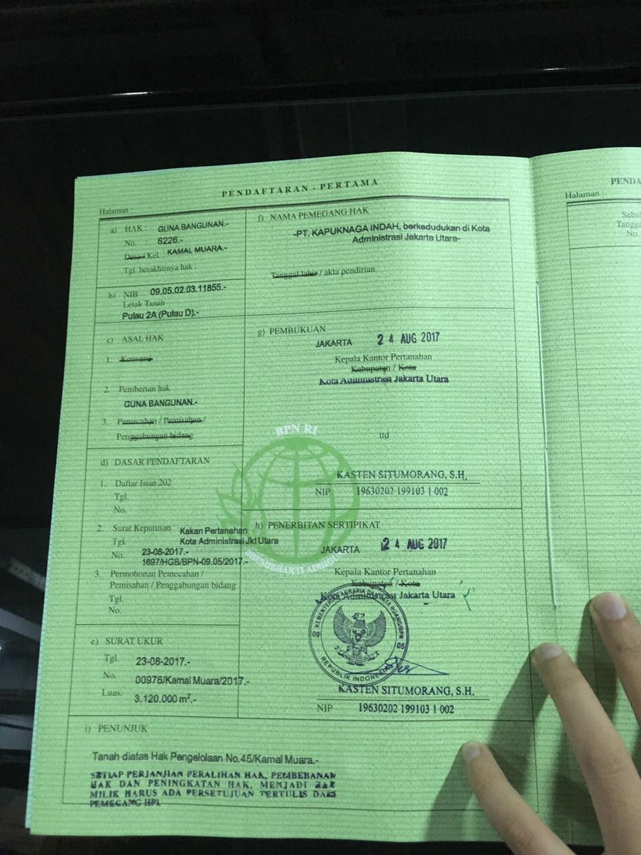 jokowi-serahkan-sertifikat-pulau-reklamasi-c-dan-d-kepada-dki