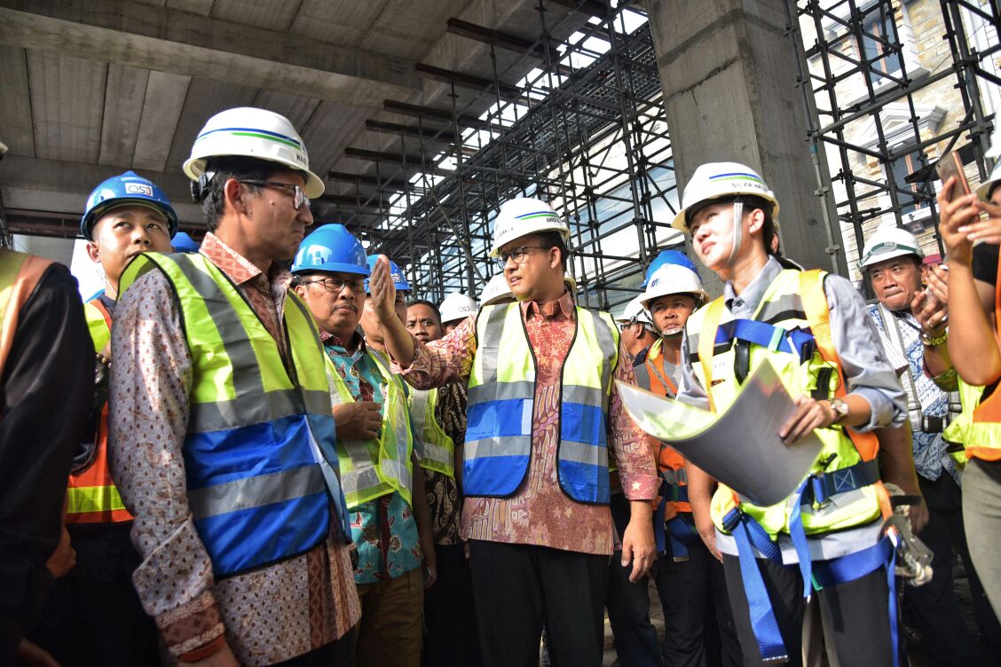 terima-bos-bank-infrastruktur-asia-jokowi-banggakan-proyek-mrt