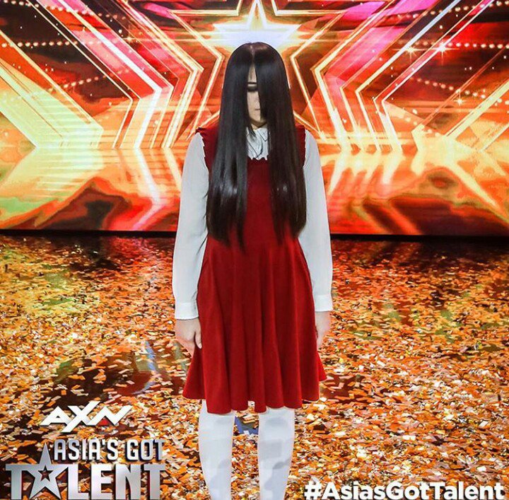 &#91;HBD2FORSIS&#93; The Sacred Riana Juara 1 di Asia's Got Talent AGT 2017 Asal Indonesia