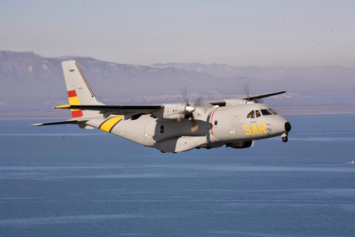 Mengenal CN235, Pesawat Buatan Indonesia yang Laris Manis