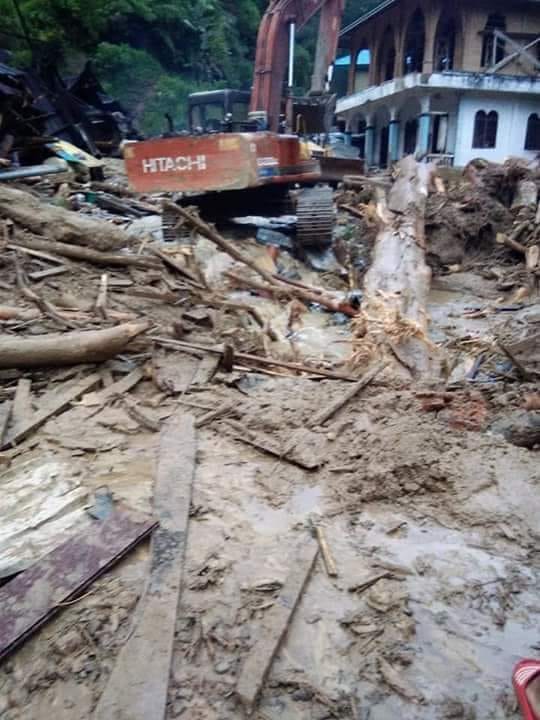 Bencana Lagi, Pak Jokowi! Banjir Bandang, 20 Orang Meninggal di Sumut & Sumbar ...