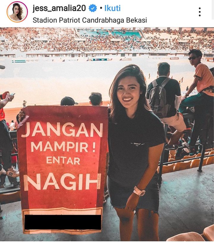 Spanduk! Hadiah dari THE JAKMANIA untuk PERSIJA!