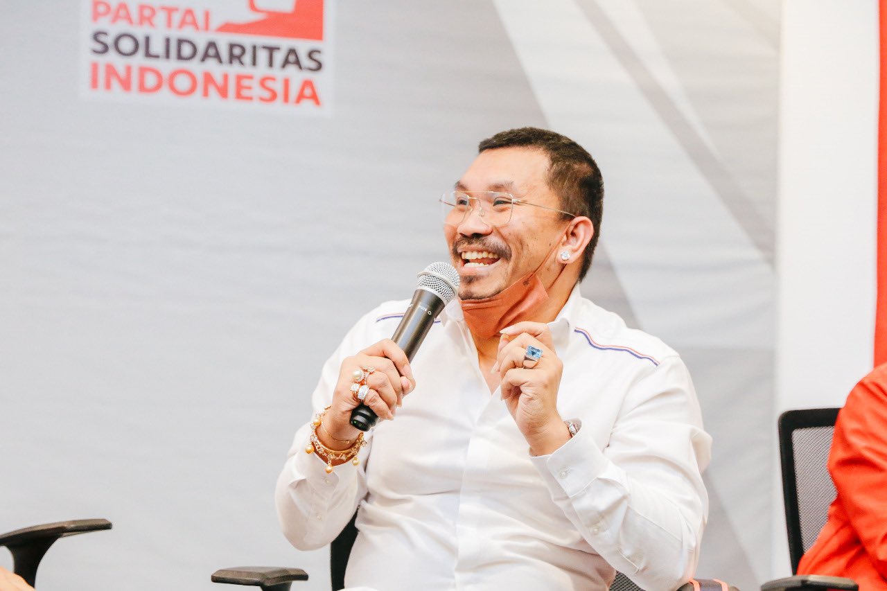 Komika MONGOL 'Stres' Gabung PSI