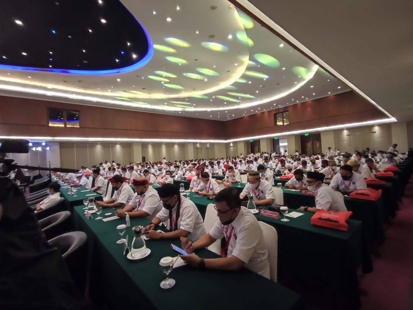 Sahabat Ganjar Raker Perdana di Bali, Sebut Paling Pantas Gantikan Jokowi di 2024