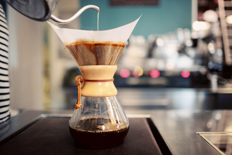 TIPS PESAN KOPI DI CAFE 