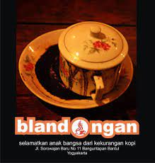 TIPS PESAN KOPI DI CAFE 