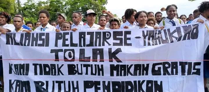 Geger di Yahukimo! Ratusan Pelajar Turun ke Jalan Tolak Program Makan Bergizi Gratis