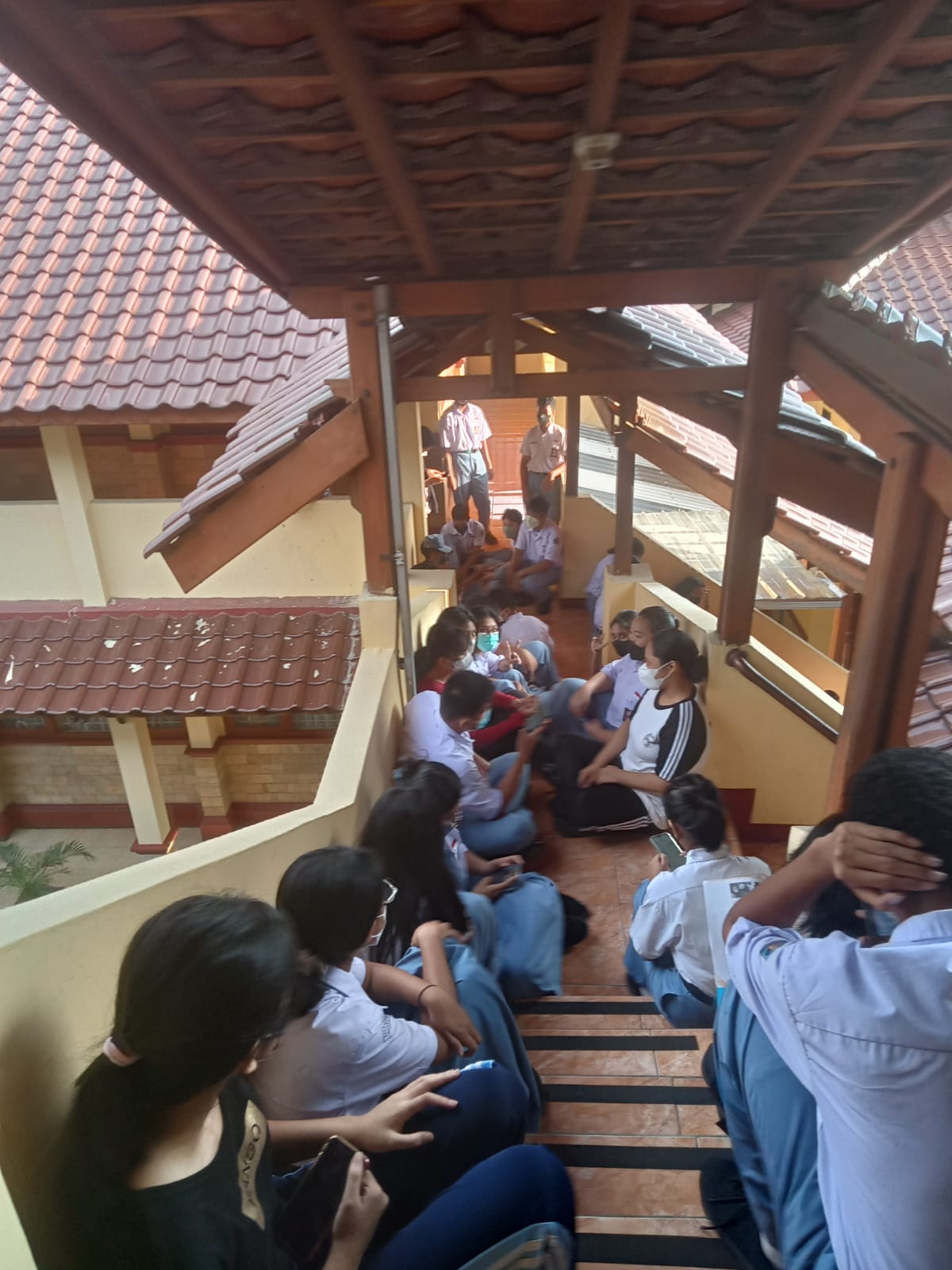 SMAN 2 Depok Diduga Larang Siswa Rohani Kristen