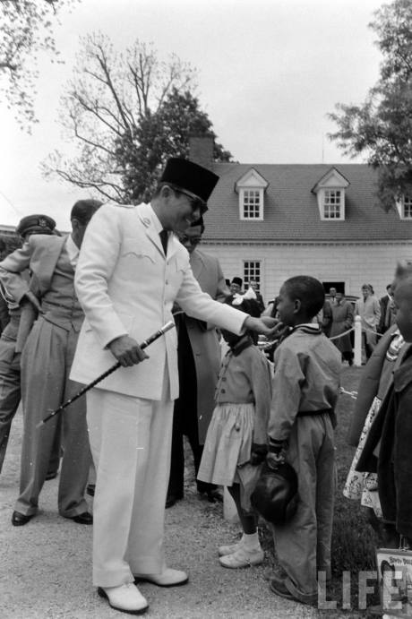 Foto Original Sang Penyambung Lidah Rakyat, Bung Karno.