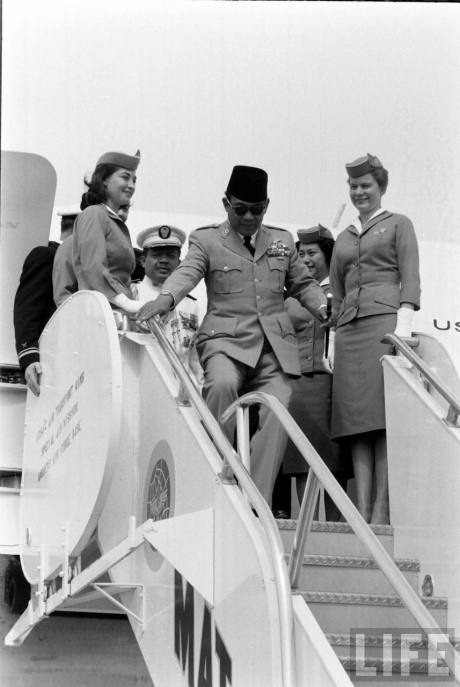 Foto Original Sang Penyambung Lidah Rakyat, Bung Karno.