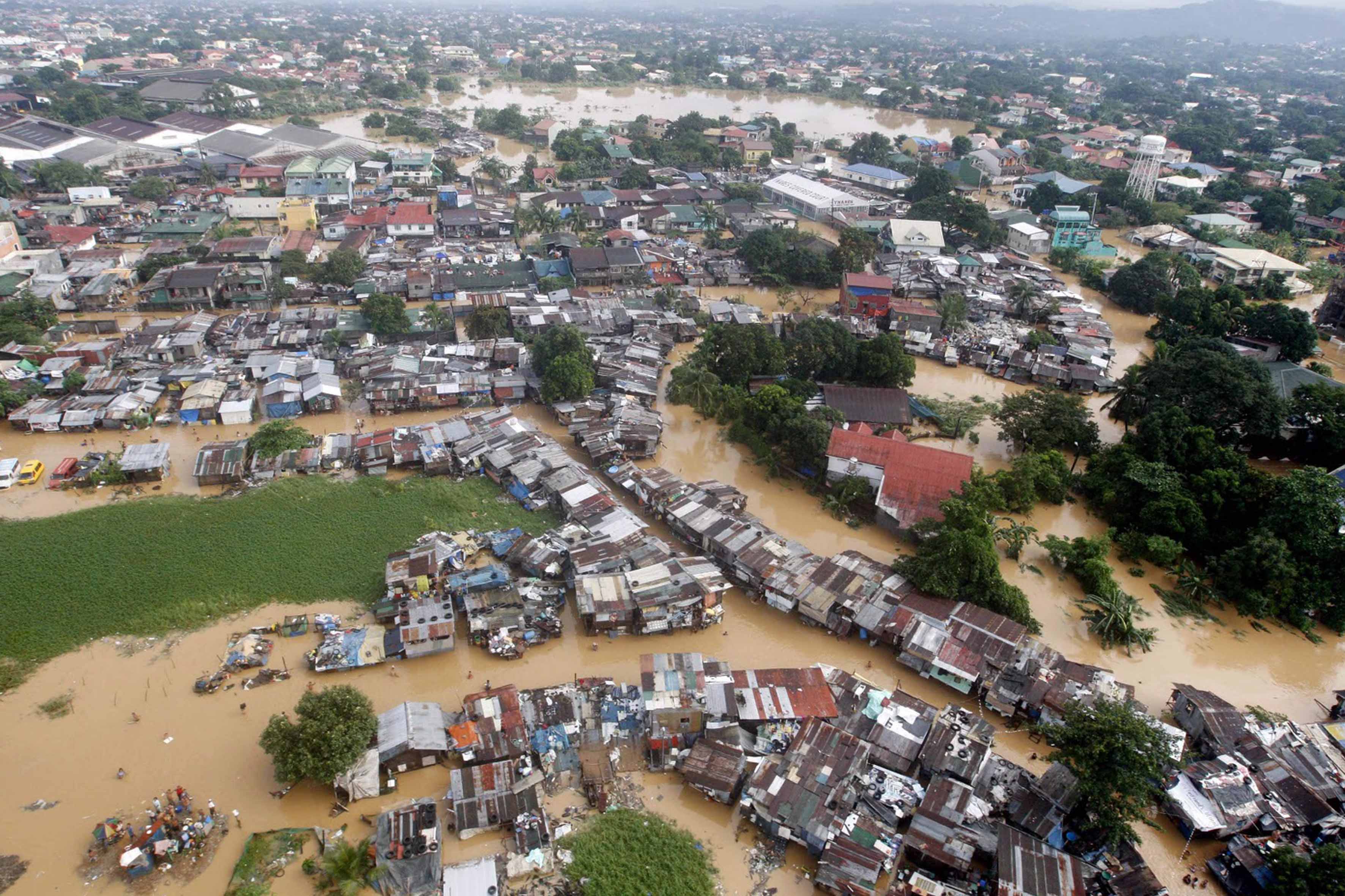 BANJIR dimana-mana, salah siapa ?