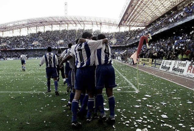 ( Barca Sama Madrid Dibantai) Deportivo La Coruna Musim 1999/2000