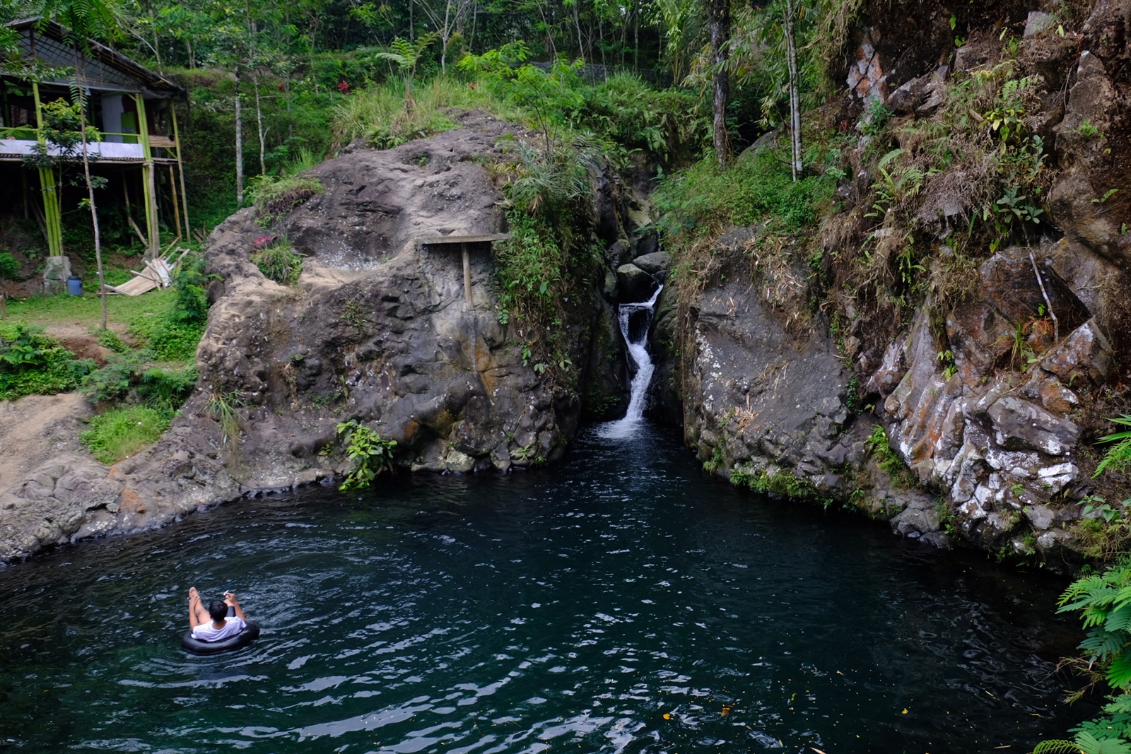 &#91;CoC Regional: Lokasi Wisata&#93; Curug Watu Telu Baturaden, Menyegarkan Batin Tubuh