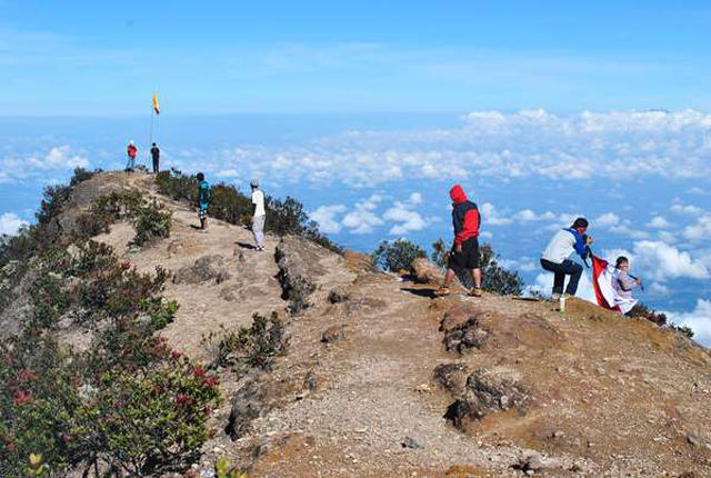 Daratan Tanah Air Yang Memiliki Sejarah Dasar Lautan!  KASKUS