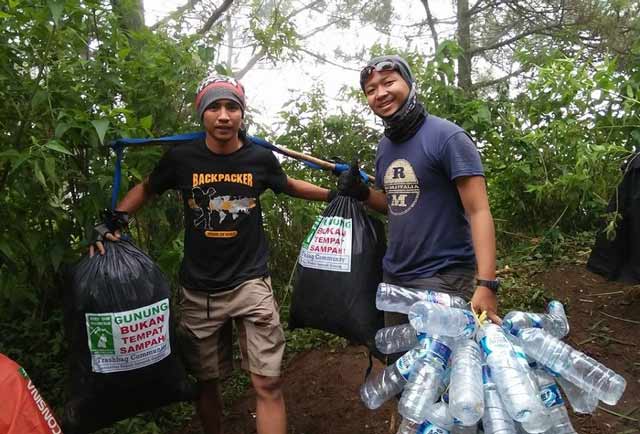 Ini 4 Sanksi yang Paling Pas Buat Pencabut Edelweis di Rinjani