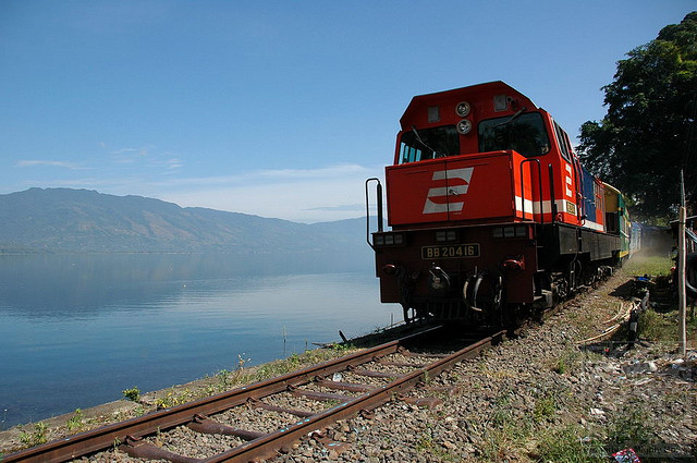 7 Jalur Terindah Kereta Api Indonesia