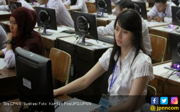 Peserta Tes CPNS Bawa Kain Pocong, Petugas Terbirit-birit