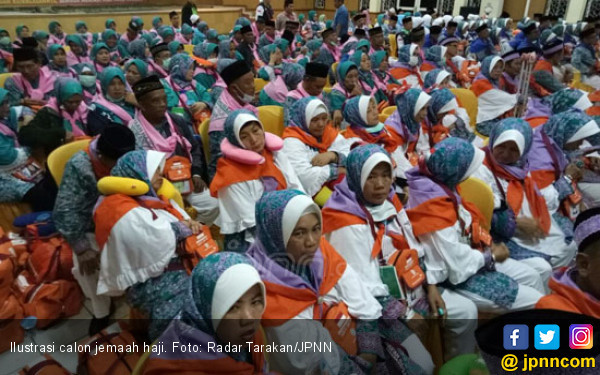 Banyak Jemaah Haji Jatim Bawa Batu Kerikil, Paku dan Pisau