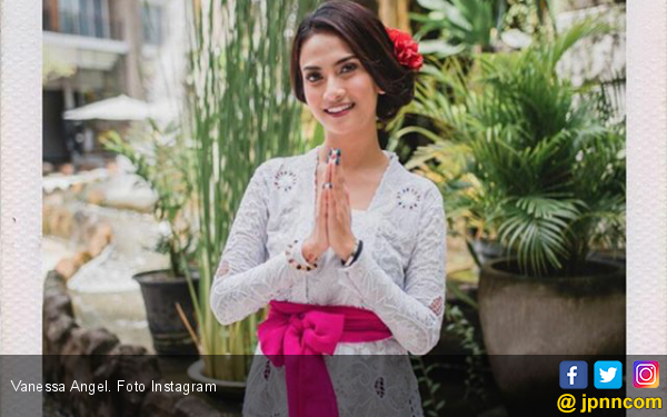 sepekan-ditahan-vanessa-angel-kini-belajar-ikhlas