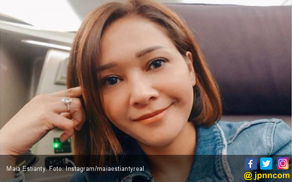 maia-estianty-tersenyumlah-untuk-mereka