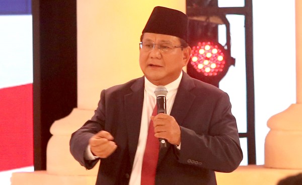 Anda Percaya Prabowo Sudah Gerus Suara Jokowi di Jateng?