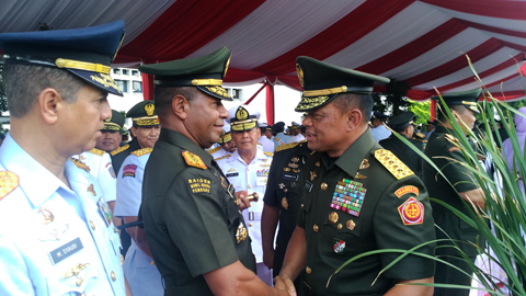 Hadi Tjahjanto Semringah, Gatot Nurmantyo Berkaca-kaca