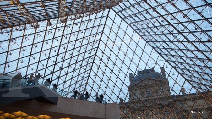 Museum Louvre Tutup Sehari Karena Banyak Copet