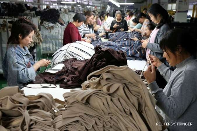 china-s-factory-activity-shrinks-as-us-tariffs-slowdown-hit-orders