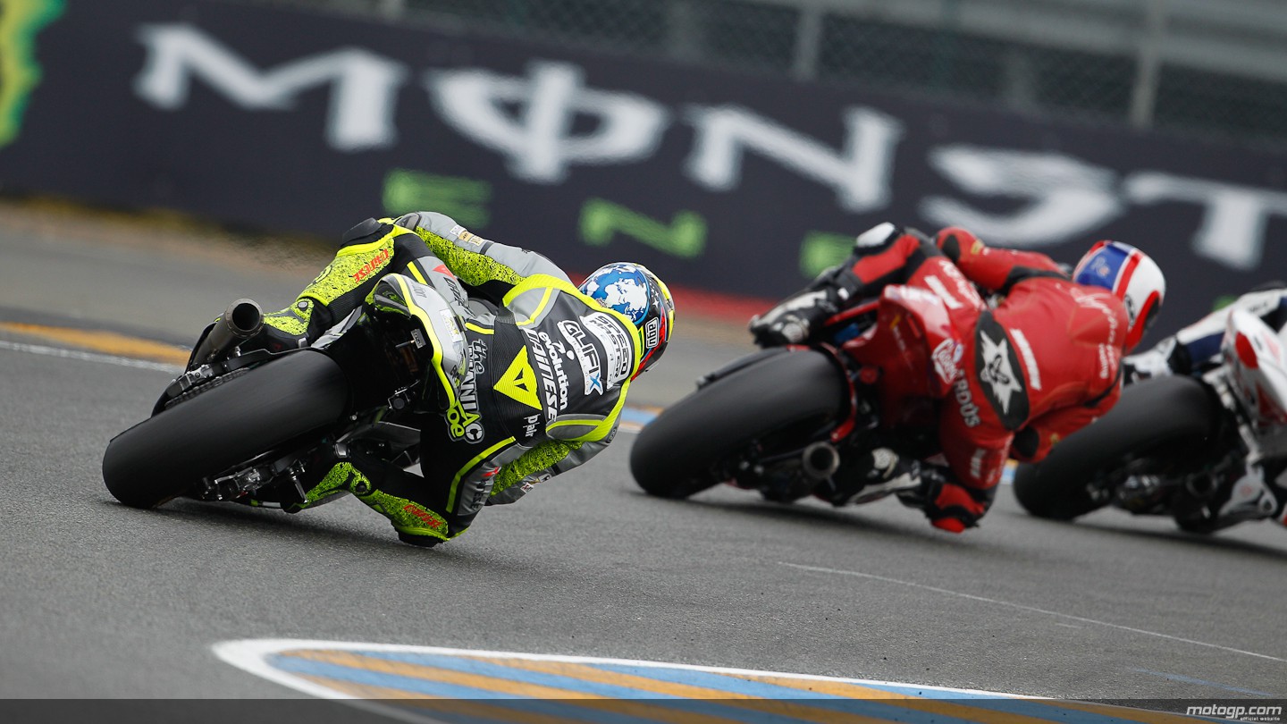 9733973396689668andrea-iannone-299658965897339733