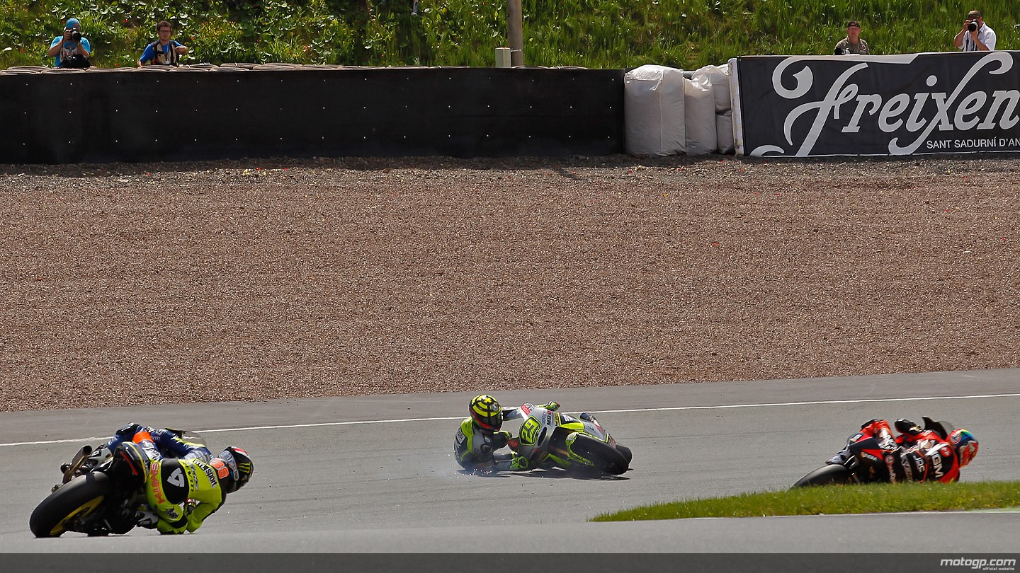 9733973396689668andrea-iannone-299658965897339733