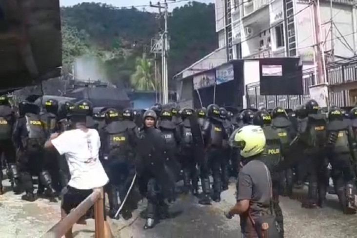 Juru Bicara Petisi Rakyat Papua Jefry Wenda Ditangkap di Perumnas 4 Jayapura