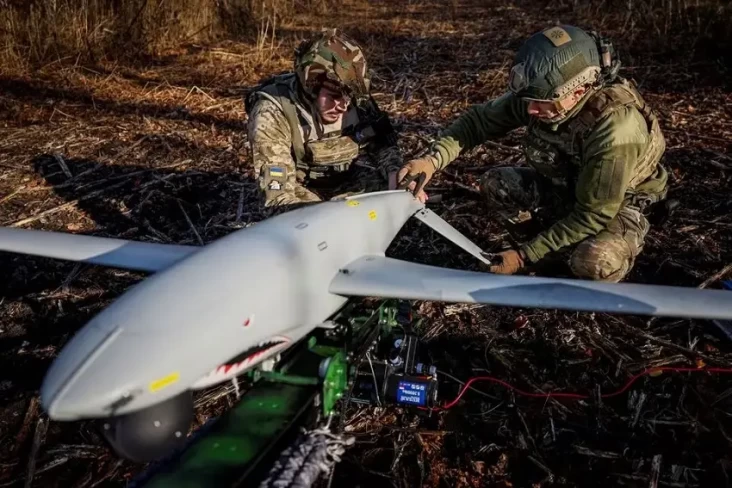 inggris-akan-kirim-10000-drone-canggih-ke-ukraina-untuk-perang-melawan-rusia