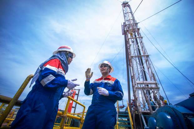 pertamina-gas-dukung-program-500-mw-di-maluku