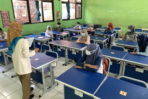 rindu-teman-dan-guru-siswa-sdn-05-rawasari-ingin-belajar-tatap-muka