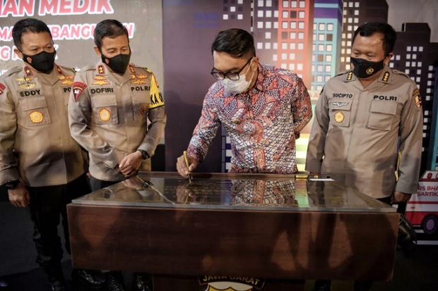 Warga Mengamuk Rusak dan Bakar Lokasi Pencabulan Gara-gara Guru Ngaji Gauli Muridnya