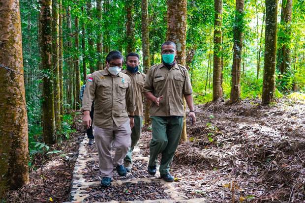 wamen-lhk-berwisata-alam-terapi-menyehatkan-mencegah-covid-19