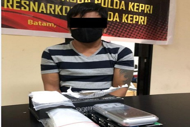 polda-kepri-amankan-sabu-4992-gram-dan-ganja-265-gram