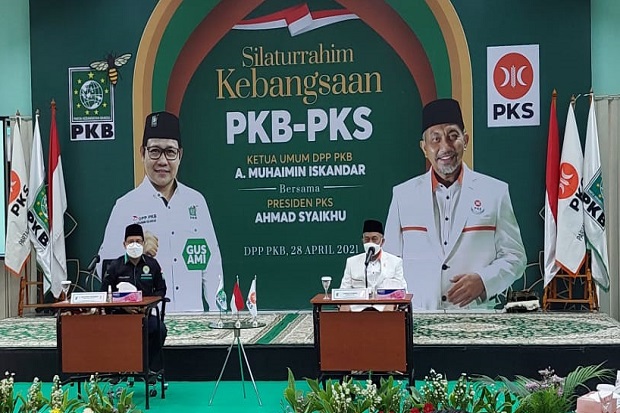 Beri Motivasi, KSAL Datangi Satu Per Satu Keluarga Korban KRI Nanggala 402