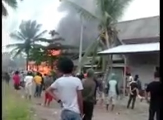 konawe-mencekam-2-kelompok-pemuda-saling-serang-4-rumah-dibakar