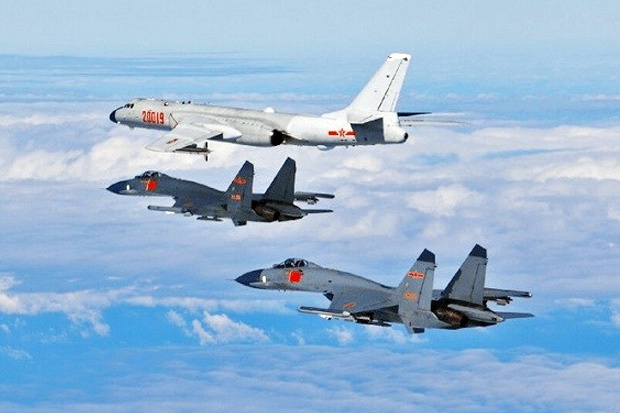 kirim-puluhan-jet-dan-bomber-nuklir-taiwan-sebut-china-penindas