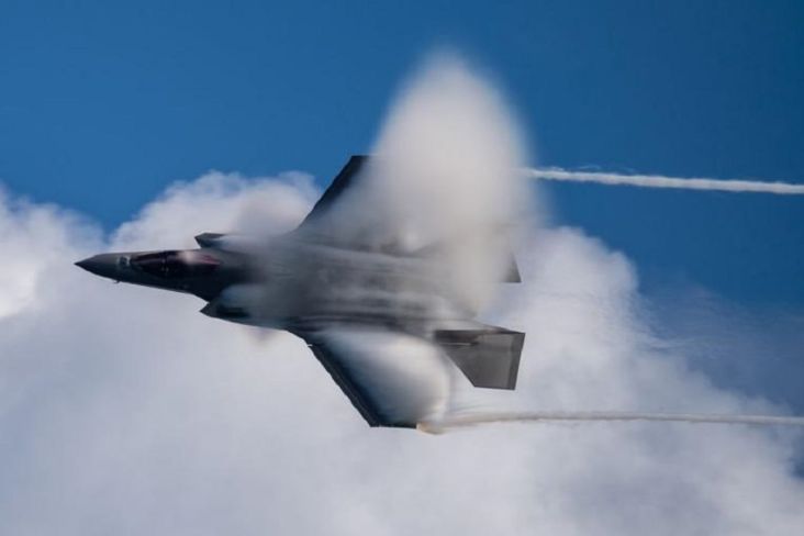 China Tak Minat Pungut Jet Siluman F-35 AS di Laut China Selatan, Pakar Meragukannya